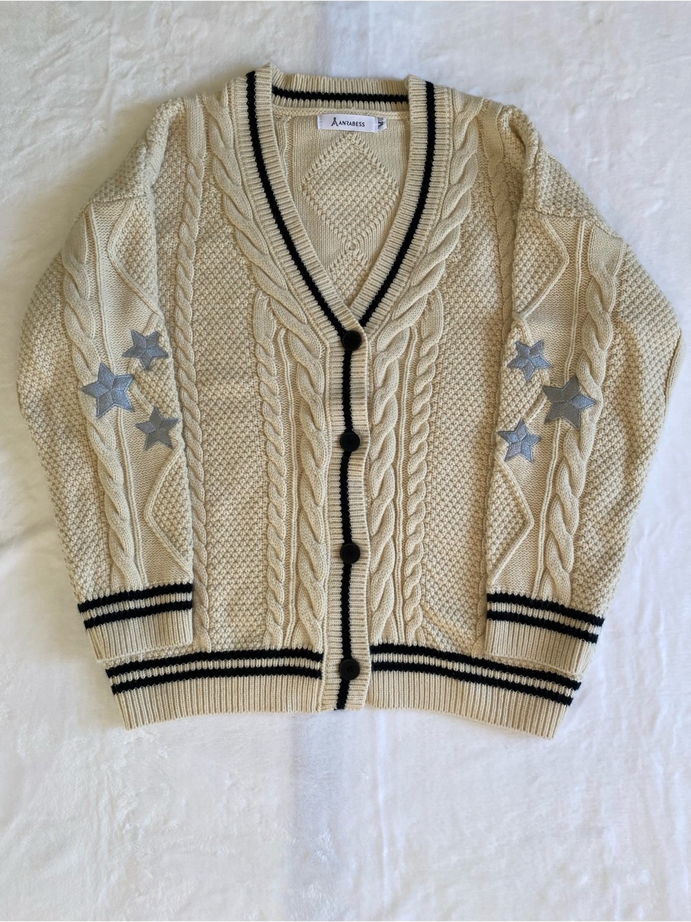 Anrabess Women’s Cream Cable Knit Cardigan with Gray Star Appliqués Size Medium